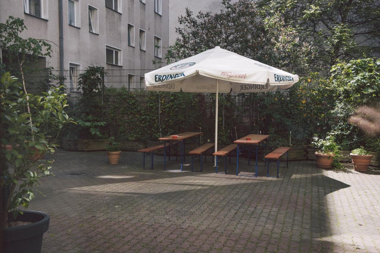 Happy Hotel Berlin Exterior photo